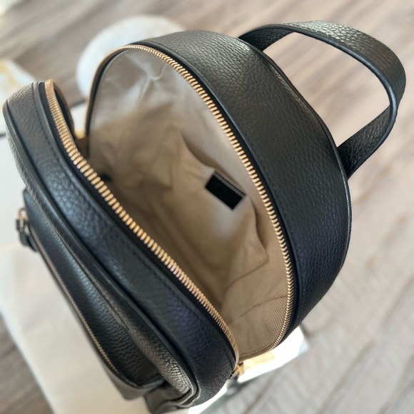 Soho Chain Backpack Leather - Excellent Condition *NEW* - Picture 3 of 10